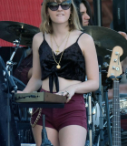 Filename=maneskin_aperolvenezia_28929.jpg
Filesize=481KiB
Dimensions=866x1300
Date added=Apr 27, 2022 maneskin_aperolvenezia_28929.jpg