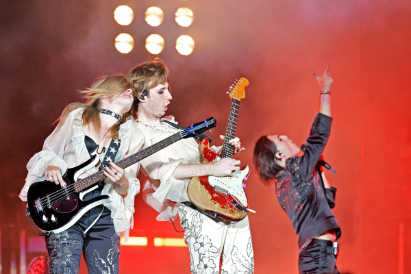 shutterstock_editorial_Maneskin_in_concert_in_Rome_I_13025143cq.jpg