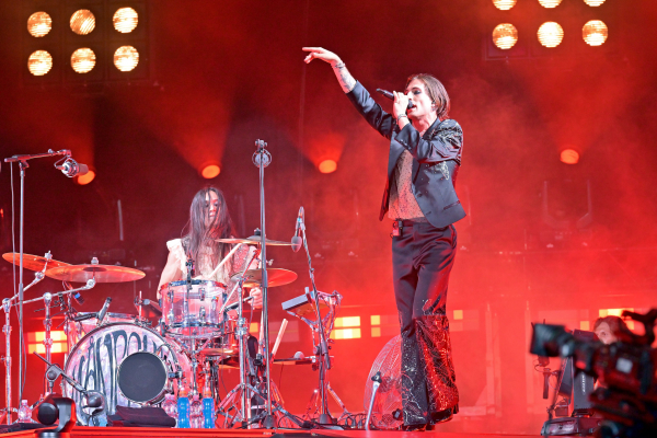 shutterstock_editorial_Maneskin_in_concert_in_Rome_It_13025143j.jpg