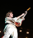 Filename=shutterstock_editorial_Maneskin_in_concert_in_Rome_I_13025143ab.jpg
Filesize=654KiB
Dimensions=4016x2677
Date added=Jul 11, 2022 shutterstock_editorial_Maneskin_in_concert_in_Rome_I_13025143ab.jpg