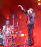 shutterstock_editorial_Maneskin_in_concert_in_Rome_It_13025143j.jpg