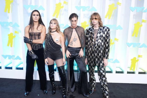 maneskin_carpet_video_music_awards_al_281129.jpg