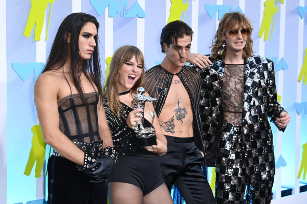 maneskin_carpet_video_music_awards_al_282729.jpg