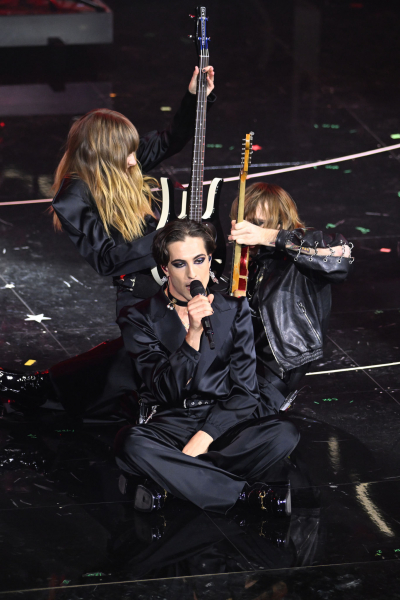 maneskin_editorial_shitterstock_sanremo_festival_2022_2811729.jpg