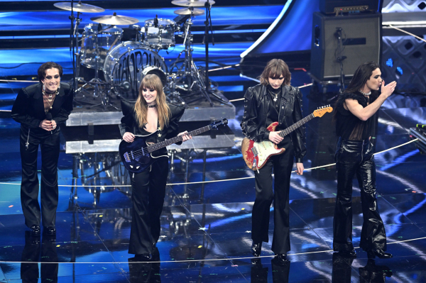 maneskin_editorial_shitterstock_sanremo_festival_2022_2812429.jpg