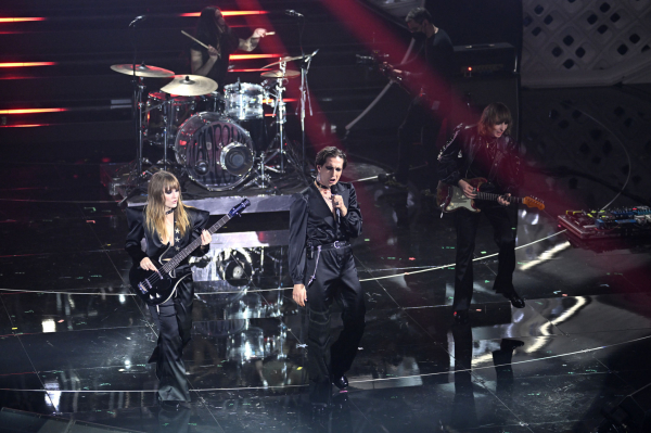 maneskin_editorial_shitterstock_sanremo_festival_2022_2813429.jpg