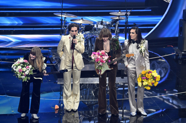 maneskin_editorial_shitterstock_sanremo_festival_2022_2813829.jpg