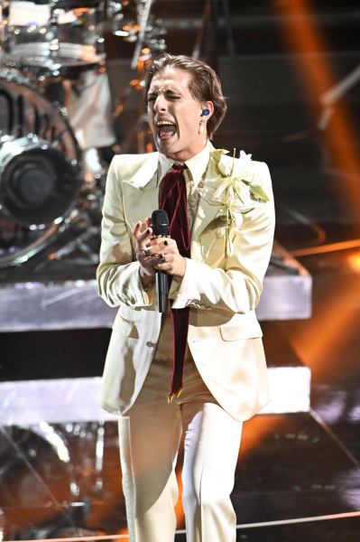 maneskin_editorial_shitterstock_sanremo_festival_2022_2817329.jpg