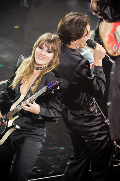 maneskin_editorial_shitterstock_sanremo_festival_2022_283029.jpg