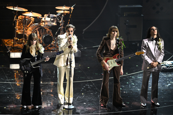 maneskin_editorial_shitterstock_sanremo_festival_2022_284329.jpg
