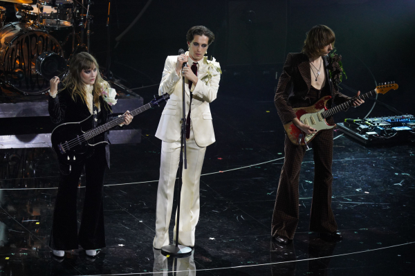 maneskin_editorial_shitterstock_sanremo_festival_2022_285329.jpg