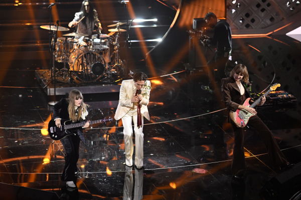 maneskin_editorial_shitterstock_sanremo_festival_2022_286229.jpg