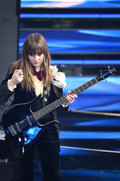 maneskin_editorial_shitterstock_sanremo_festival_2022_287029.jpg