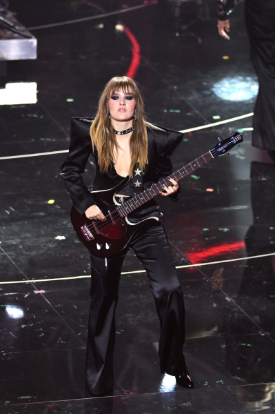 maneskin_editorial_shitterstock_sanremo_festival_2022_287529.jpg