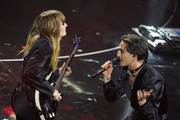 maneskin_editorial_shitterstock_sanremo_festival_2022_289829.jpg