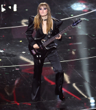 maneskin_editorial_shitterstock_sanremo_festival_2022_2811329.jpg