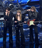 maneskin_editorial_shitterstock_sanremo_festival_2022_2812929.jpg
