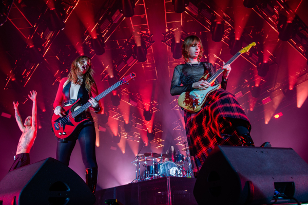 shutterstock_editorial_Maneskin_In_Concert_In_Bari_It_13854094n.jpg
