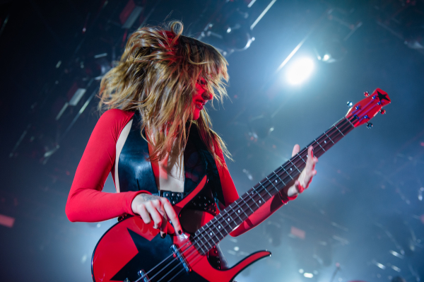 shutterstock_editorial_Maneskin_In_Concert_In_Bari_It_13854094p.jpg