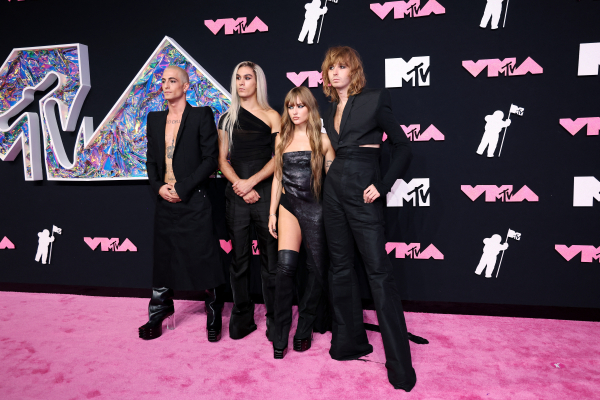 2023-09-12T232313Z_1858665283_HP1EJ9C1SYL3H_RTRMADP_3_AWARDS-MTV-VMA.JPG