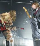 maneskin-hordern-pavilion-pete-dovgan-221123-7_990x660.jpg