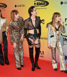 maneskin_emas_redcarpet_editorial_281429.jpg