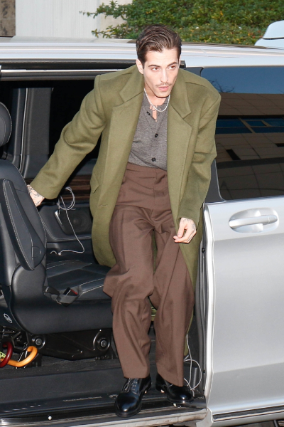 MEGA1235399_005.jpg