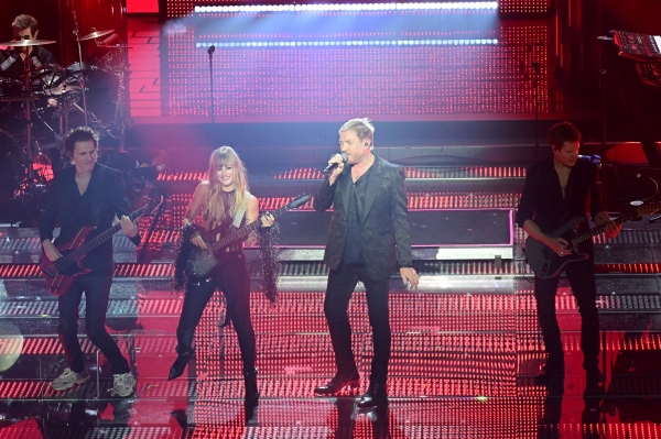 shutterstock_editorial_75th_Sanremo_Italian_Song_Fest_15149973i.jpg