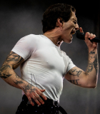 Filename=shutterstock_editorial_Damiano_David_Perform_At_MEO_K_15368509d.jpg
Filesize=1046KiB
Dimensions=3543x2362
Date added=Jun 25, 2025 shutterstock_editorial_Damiano_David_Perform_At_MEO_K_15368509d.jpg