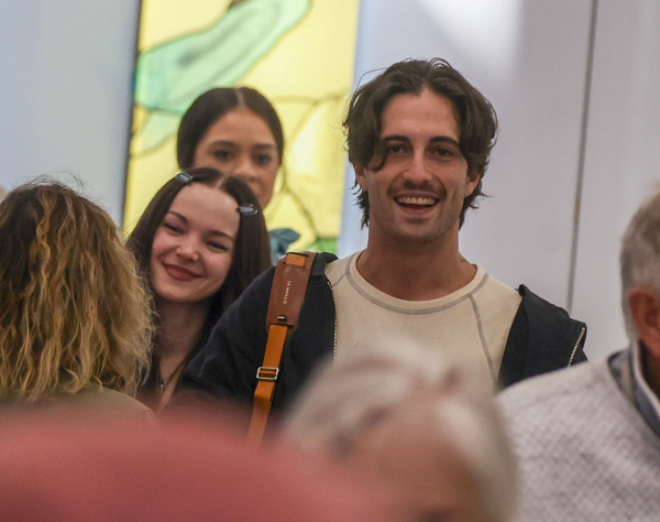 Clique para ver imagem em tamanho real
==============
BLU_A113277526.jpg BLU_A113277526.jpg