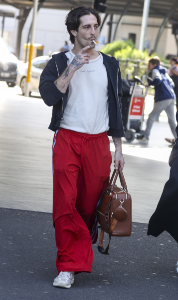 Clique para ver imagem em tamanho real
==============
BLU_A113277533.jpg BLU_A113277533.jpg