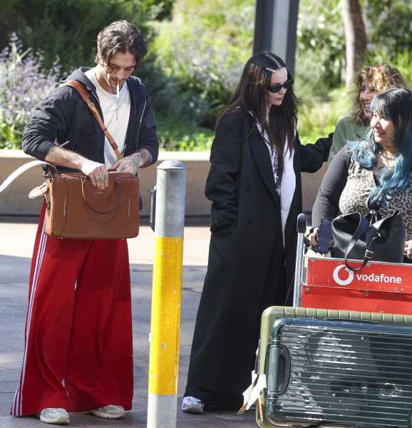 Clique para ver imagem em tamanho real
==============
BLU_A113277540.jpg BLU_A113277540.jpg