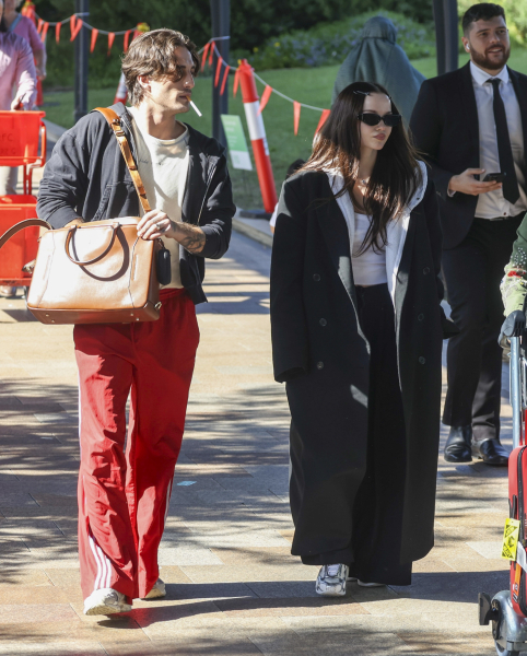 Clique para ver imagem em tamanho real
==============
BLU_A113277546.jpg BLU_A113277546.jpg