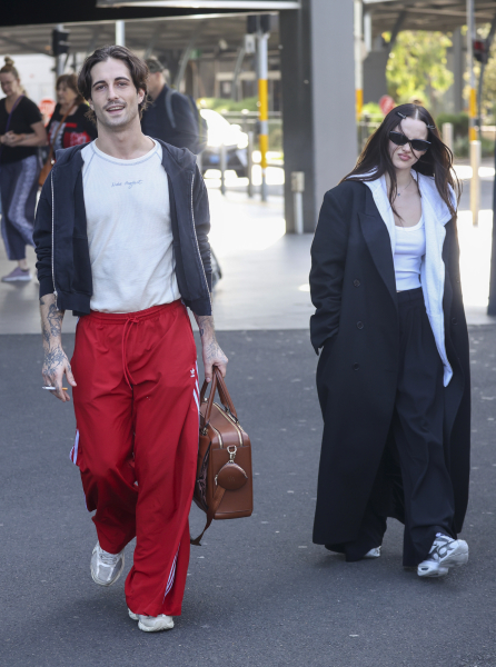 Clique para ver imagem em tamanho real
==============
BLU_A113277558.jpg BLU_A113277558.jpg