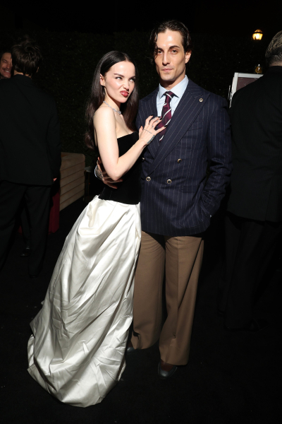 Clique para ver imagem em tamanho real
==============
maneskingallery_28329.jpg maneskingallery_28329.jpg