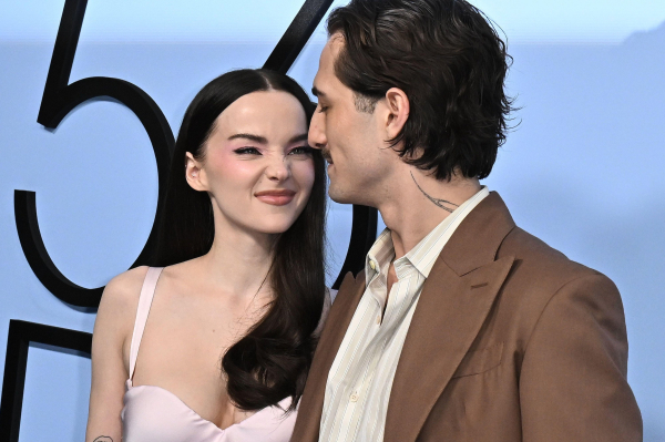 Clique para ver imagem em tamanho real
==============
maneskingallery_2814429.jpg maneskingallery_2814429.jpg