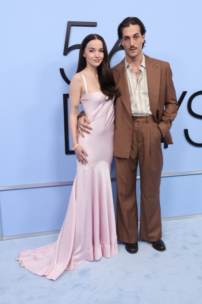 Clique para ver imagem em tamanho real
==============
maneskingallery_2827829.jpg maneskingallery_2827829.jpg