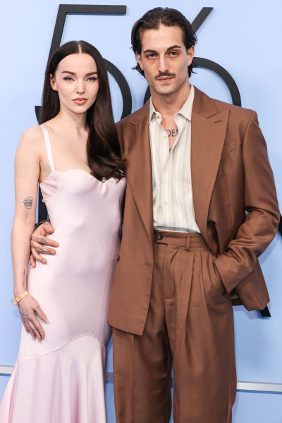 Clique para ver imagem em tamanho real
==============
maneskingallery_2831529.jpg maneskingallery_2831529.jpg