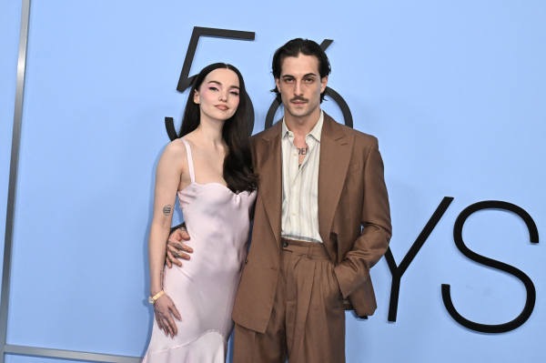 Clique para ver imagem em tamanho real
==============
maneskingallery_283929.jpg maneskingallery_283929.jpg