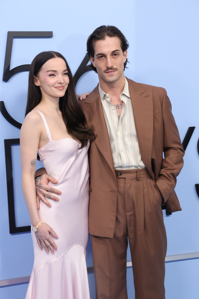 Clique para ver imagem em tamanho real
==============
maneskingallery_2842929.jpg maneskingallery_2842929.jpg