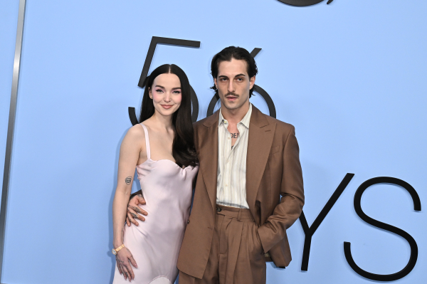 Clique para ver imagem em tamanho real
==============
maneskingallery_284629.jpg maneskingallery_284629.jpg