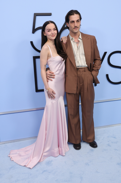 Clique para ver imagem em tamanho real
==============
maneskingallery_287429.jpg maneskingallery_287429.jpg